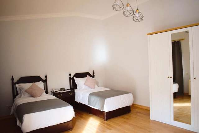 Отель Octava Boutique Hotel Тбилиси-9